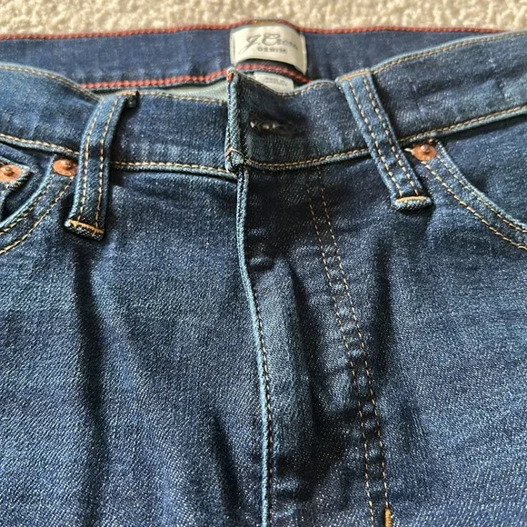 J Crew 9” Vintage Straight Jean EUC - Picture 2 of 5